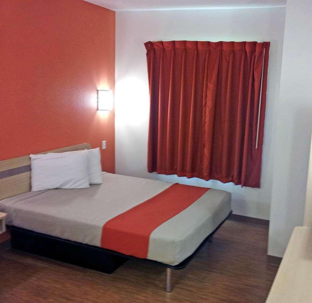 Motel 6 Sinton Tx Room photo