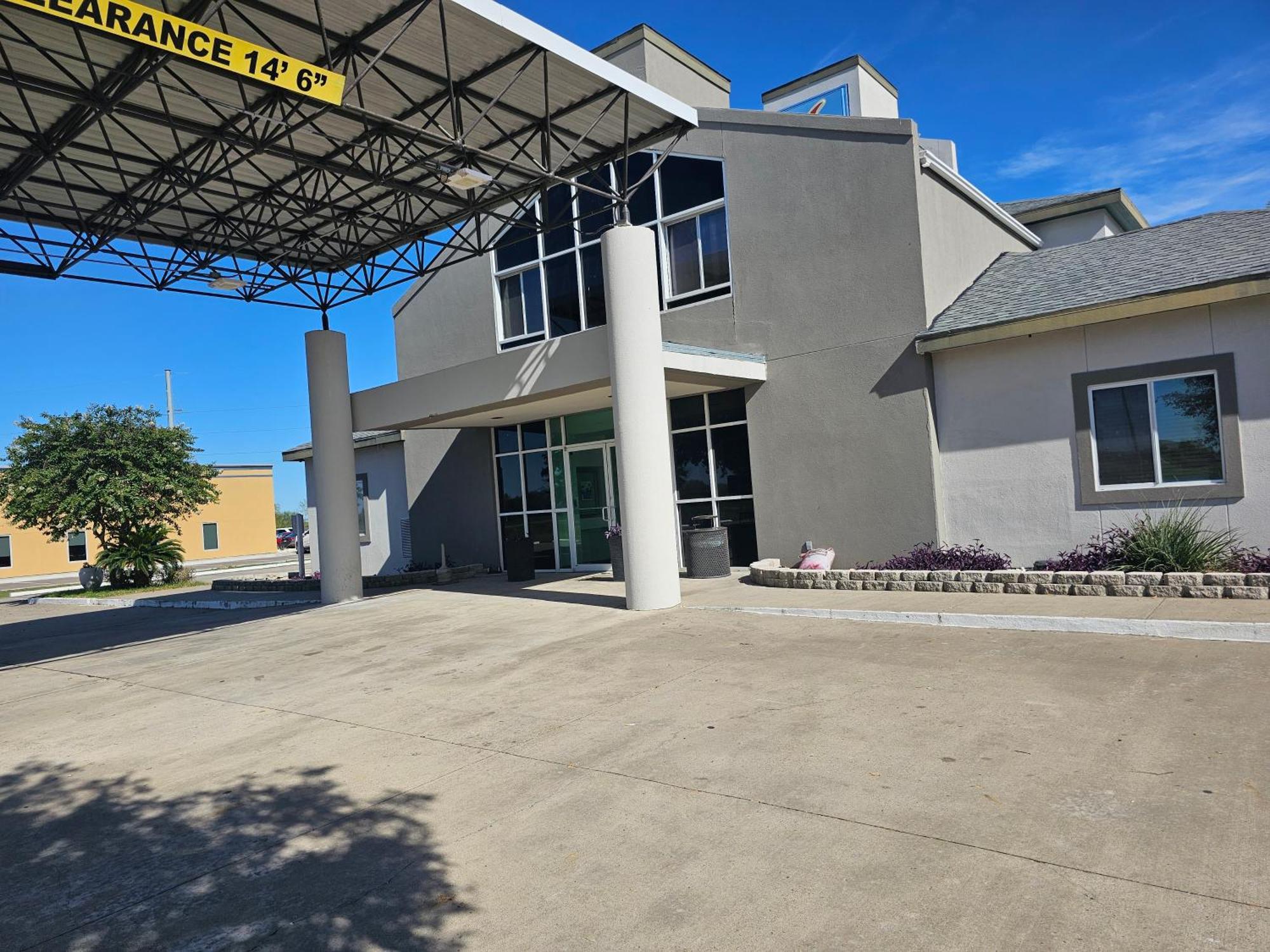 Motel 6 Sinton Tx Exterior photo